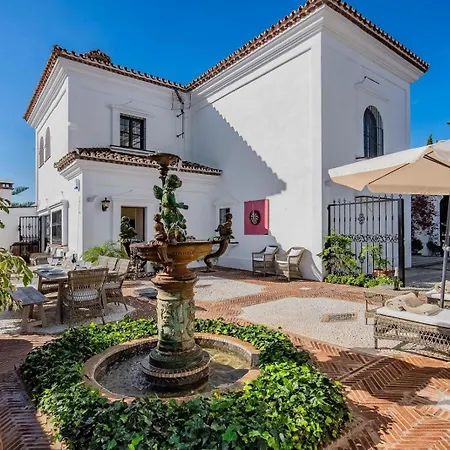 Superb Near Golf Course With Heated Pool & Jacuzzi Marbella
