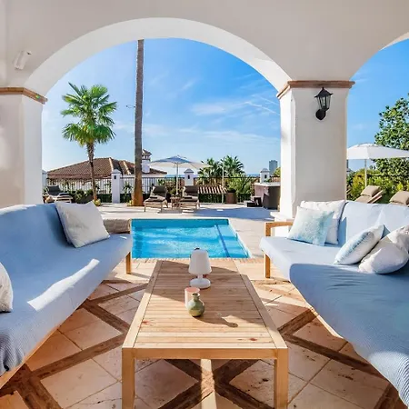 Superb Near Golf Course With Heated Pool & Jacuzzi Villa Marbella