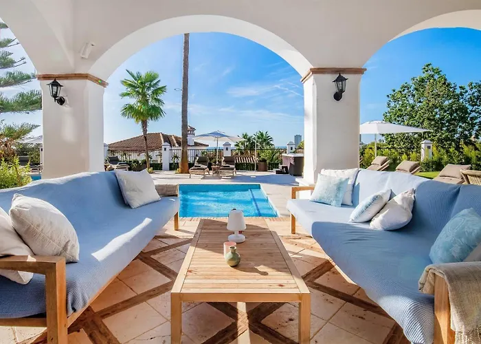Superb Near Golf Course With Heated Pool & Jacuzzi Villa Marbella