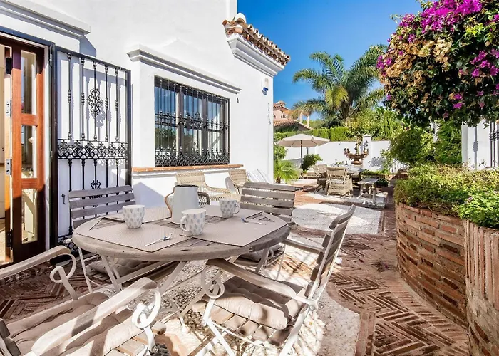 Superb Near Golf Course With Heated Pool & Jacuzzi Villa *