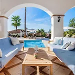 Superb Near Golf Course With Heated Pool & Jacuzzi Willa Marbella