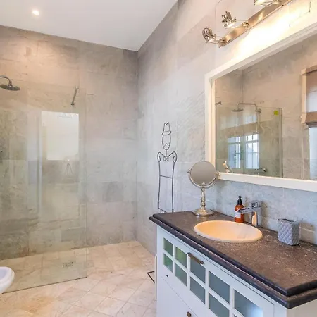 Superb Near Golf Course With Heated Pool & Jacuzzi Vila *