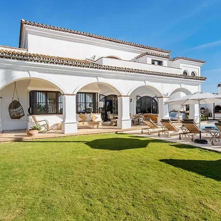 Vila Superb Near Golf Course With Heated Pool & Jacuzzi Marbella