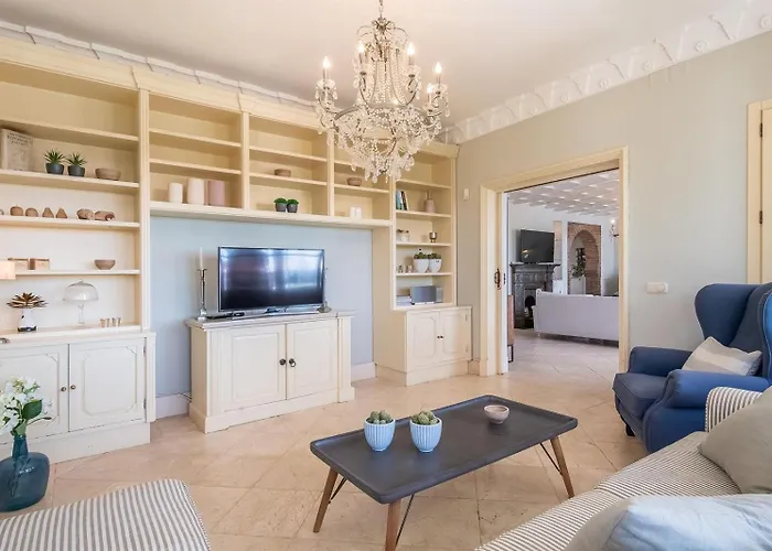 Villa Superb Near Golf Course With Heated Pool & Jacuzzi Marbella