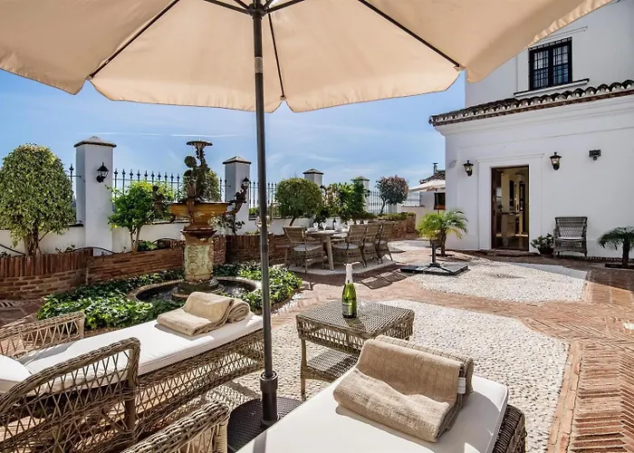 Superb Near Golf Course With Heated Pool & Jacuzzi Marbella