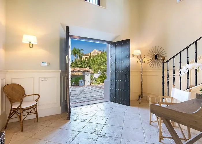 Superb Near Golf Course With Heated Pool & Jacuzzi *